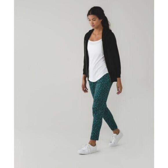 Lululemon Jet Crop Slim In Mountain Peaks Black Forage Teal Size 2 - Picture 2 of 8